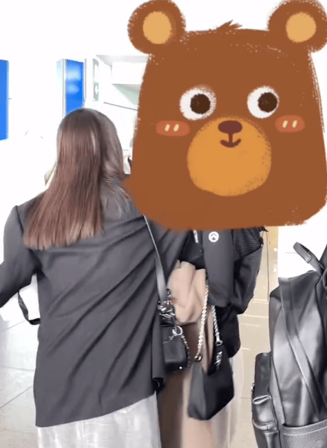 荷兰首相卸任,自行车上的挥手告别-荷兰首相卸任 骑自行车挥手告别